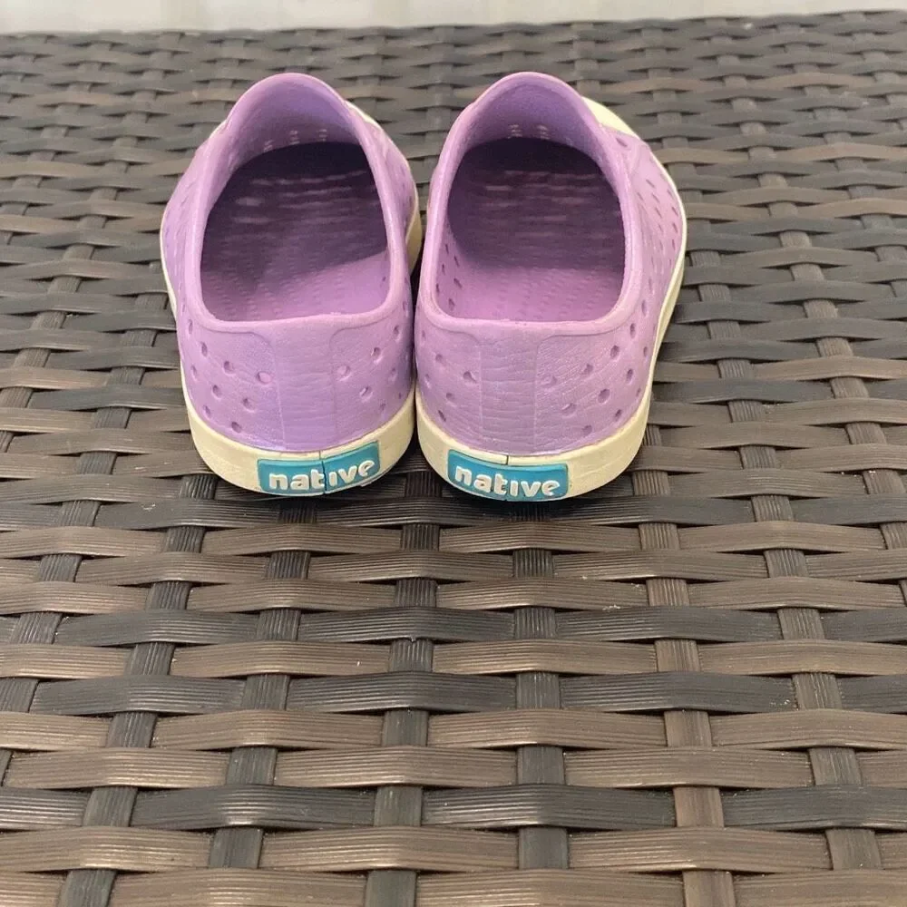 Native Jeffersons kid size 8